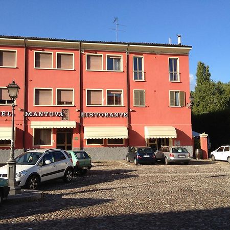 Hotel Mantua Buitenkant foto